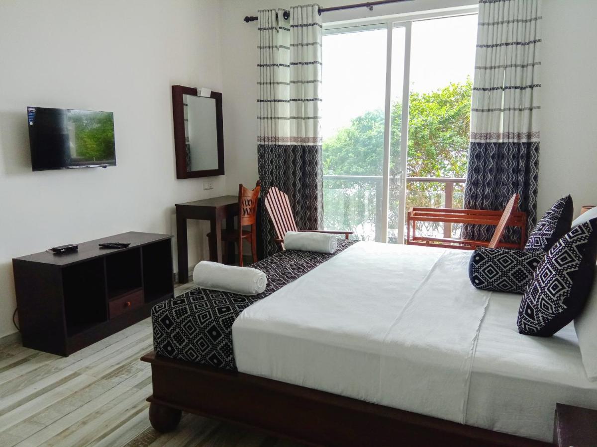 Ara Beach Resort מיריסה מראה חיצוני תמונה